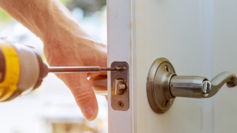 Locksmith in Oxford, CT